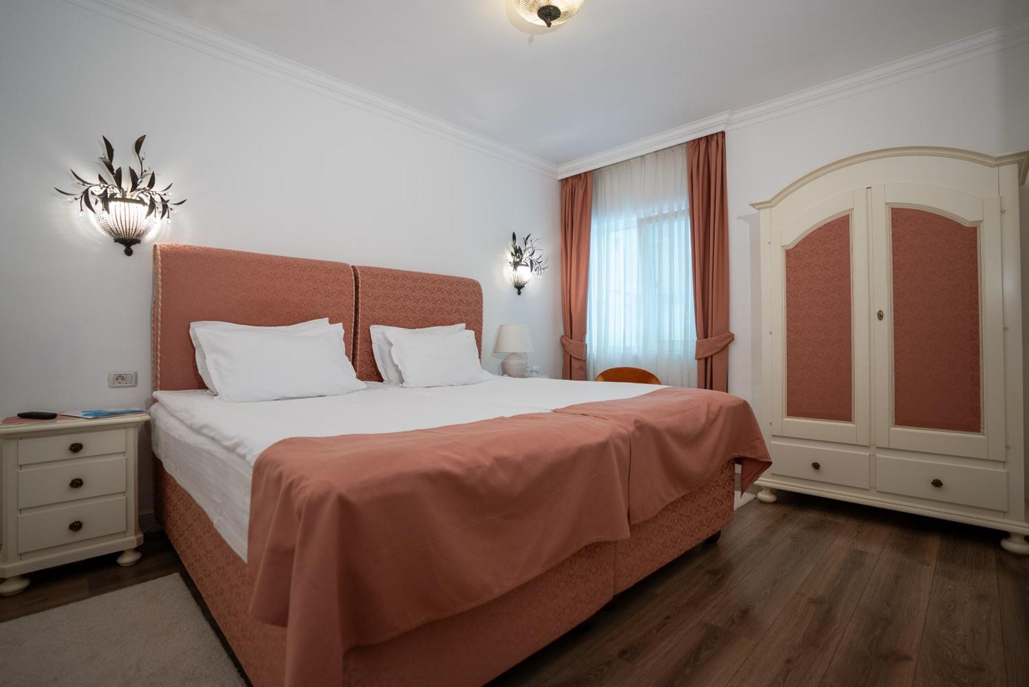 Excelsior Boutique Hotel Sinaia Exteriör bild